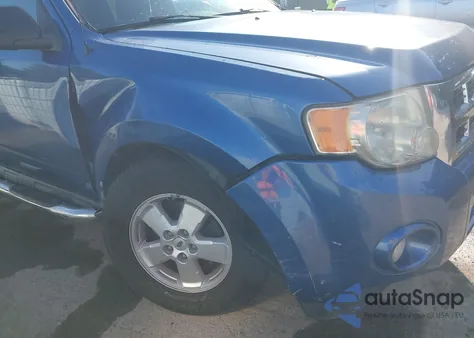 2010 Ford Escape Xlt from USA, damaged, VIN 1FMCU9DG7AKB52453